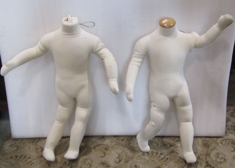 Six child size shop display dummies/mannequins - Image 2 of 4