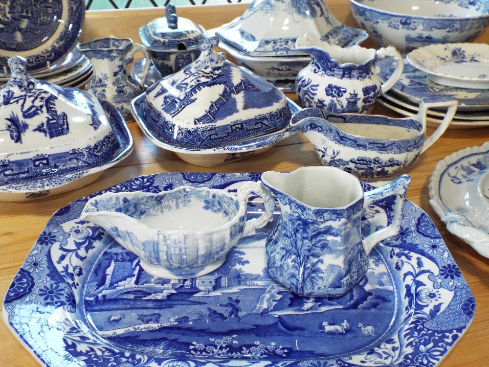 An early 19th century Masons Ironstone blue and white printed tureen and cover of hexagonal form - Image 2 of 2