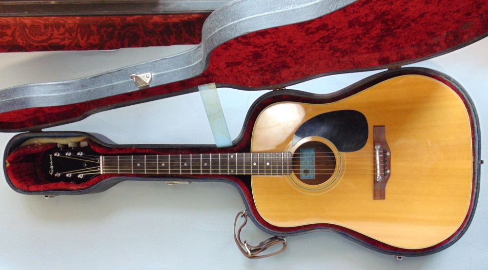 Good quality vintage Epiphone acoustic guitar, style 6730E and number 010316, hard cased - Image 3 of 3