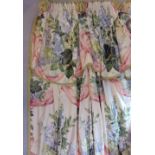 Collection of vintage curtains, all in floral chintz fabric, with lining and interlining, comprising