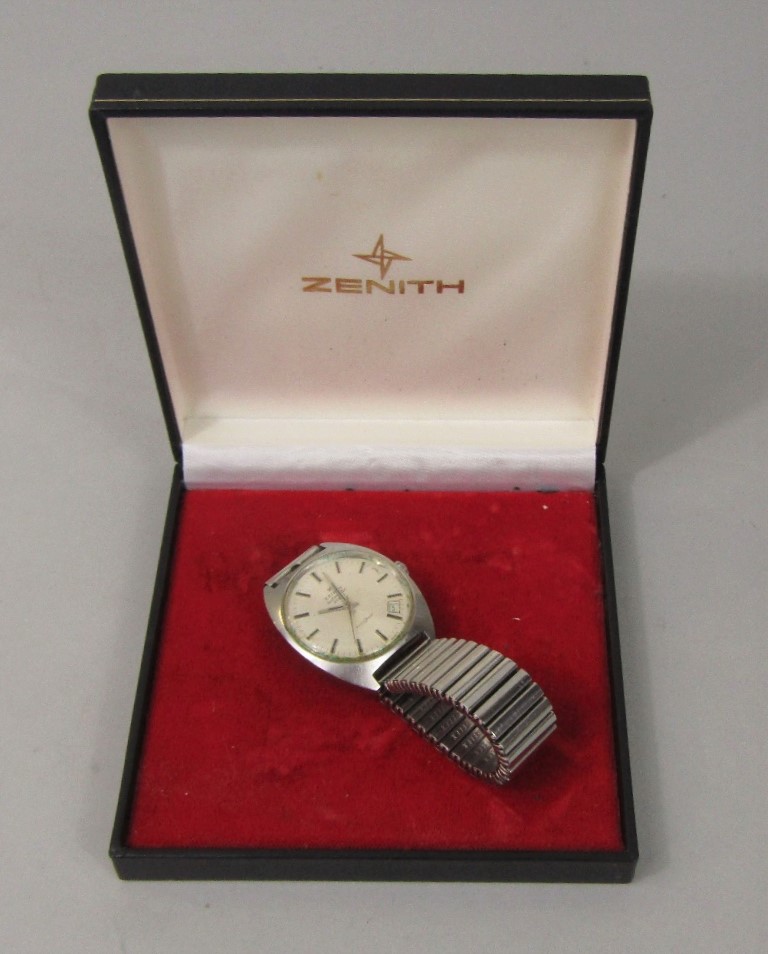 Vintage Zenith automatic 28800 Auto Sport stainless steel gentleman's wristwatch, the white dial