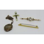 Mixed group of jewellery comprising an 18ct tie pin, an early 20th century 9ct bar brooch set with