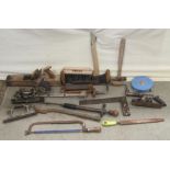 A quantity of mainly vintage woodwork and other hand tools