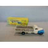 French Dinky Toys Camion Laitier '55' Citroen 586 with milk crates and original box (1)