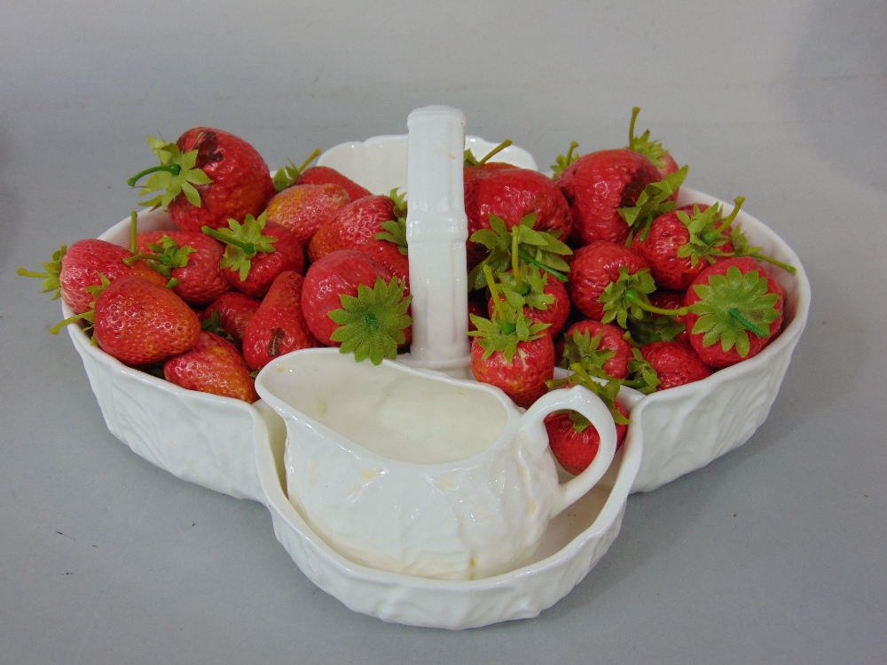 A collection of Wedgwood Countrywares with white glazed leaf moulded finish including strawberry - Image 2 of 4