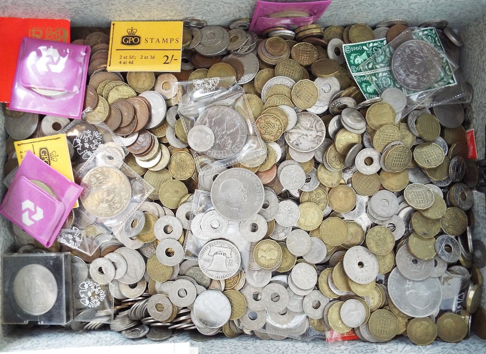A box file containing a large quantity of mainly English with some European and worldwide coins, - Image 2 of 2