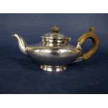 Good quality squat ovoid bachelor teapot, maker Richard Pearce and George Burrows, London 1836, 22cm