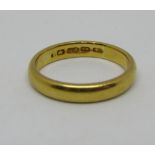 22ct wedding ring, size M/N, 4.8g