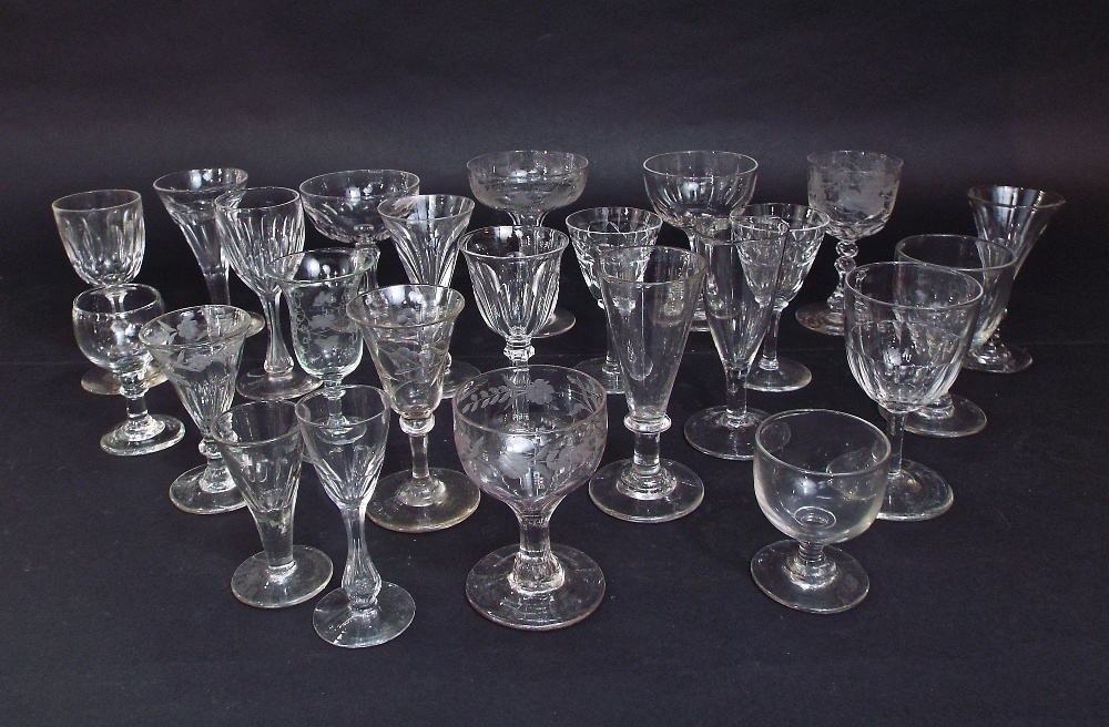 A collection of mainly antique sherry and other small wines and other glasses (24) - Image 2 of 2