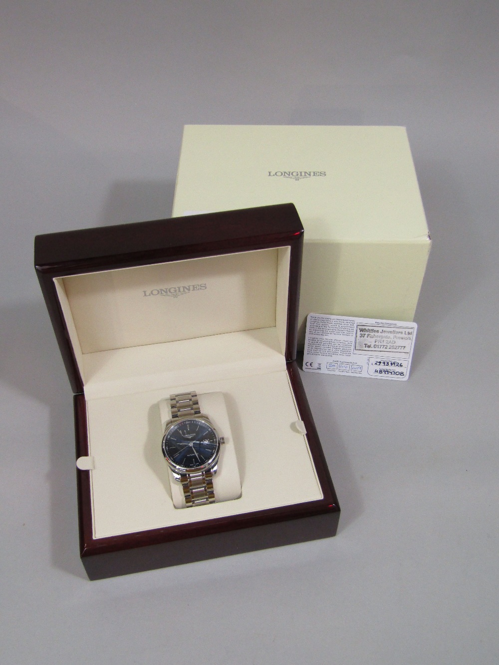 Gent's Longines automatic stainless steel wristwatch, the blue dial with baton markers and date