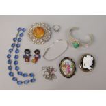 Mixed costume jewellery to include a 9ct paste set daisy ring, a Scottish style white metal brooch