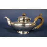 Good quality squat ovoid bachelor teapot, maker Richard Pearce and George Burrows, London 1836, 22cm