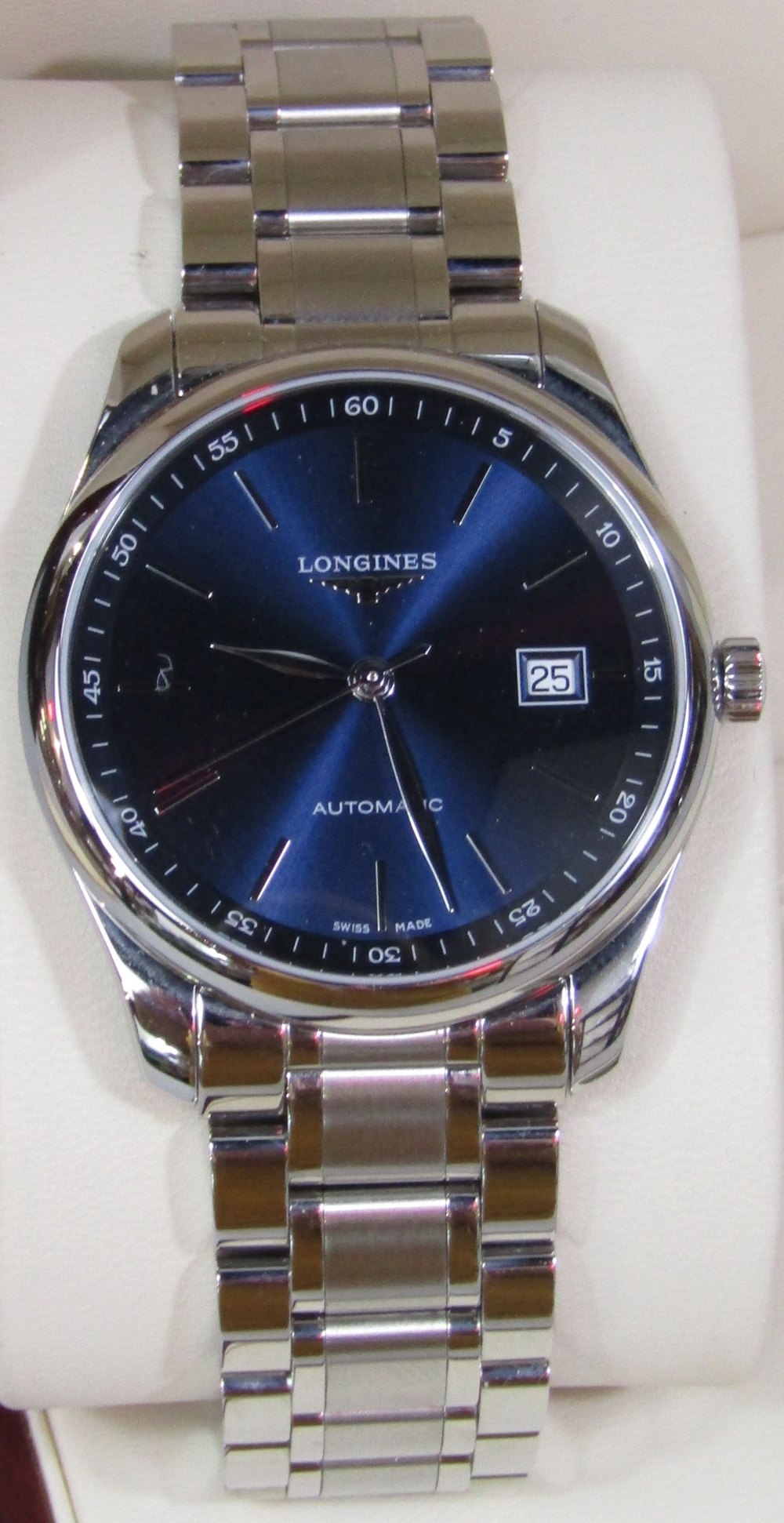 Gent's Longines automatic stainless steel wristwatch, the blue dial with baton markers and date - Image 2 of 3