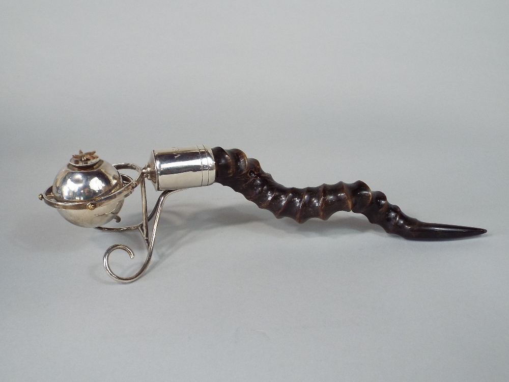 Good quality Asprey table lighter with black buck horn stand and gimble movement, London 1925, - Image 2 of 4