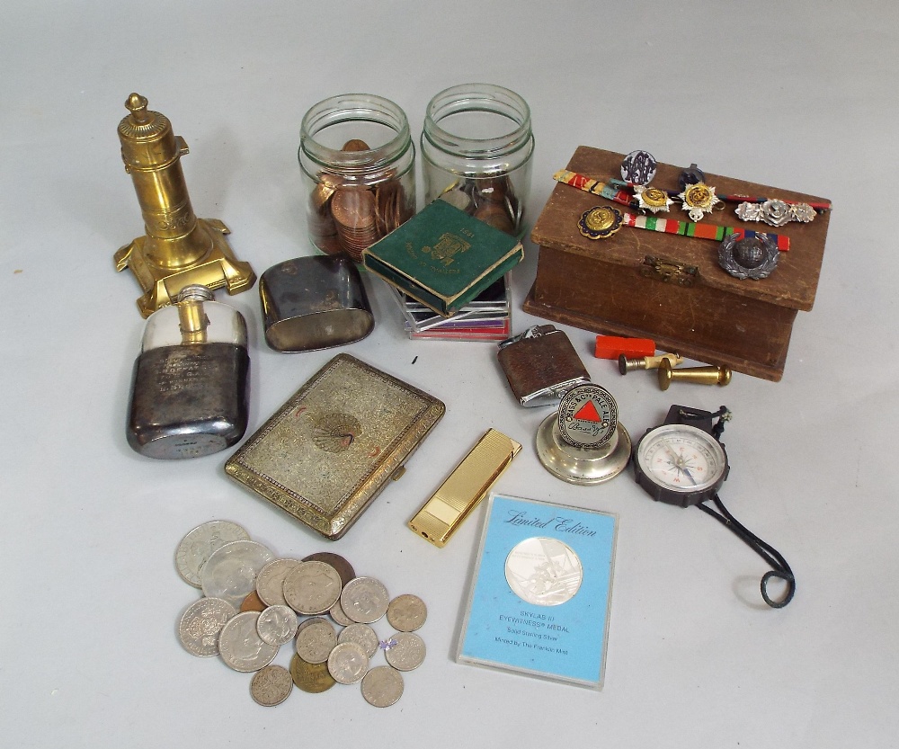 A few military pips and badges, silver plated hip flask, sundry crown, other coinage, etc