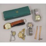 A mixed selection of vintage wristwatches to include a mid sized gent's Clinton stainless steel