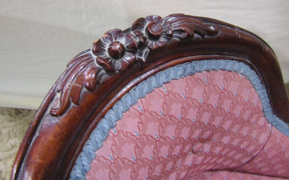 A Victorian style apprentice/dolls size double spoonback chaise/sofa with upholstered seat and - Image 3 of 3
