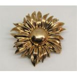 Vintage 9ct stylised sunflower brooch, 12.4g