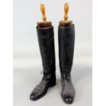 Pair of vintage black leather hunting boots with trees by Tom Hill, Knightsbridge, SW1, sole 31 cm