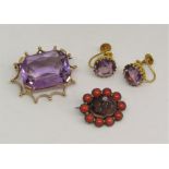 Mixed group comprising a 9ct faceted amethyst brooch with openwork frame, together with a pair of