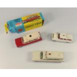 DIE CAST DINKY SUPERIOR CRITERION AMBULANCE, AND CORGI SUPERIOR AMBULANCE 437 (2)