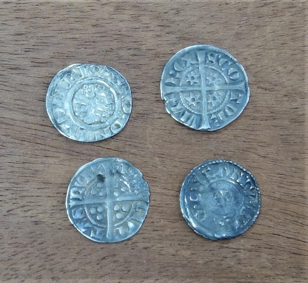 HENRICUS PENNY, TWO OTHER PENNIES AND IRELAND EDWARD I 1d (4) - Bild 2 aus 2