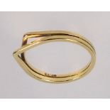 18 CT GOLD RING, SIZE K 1/2, 2.3 GRAMS