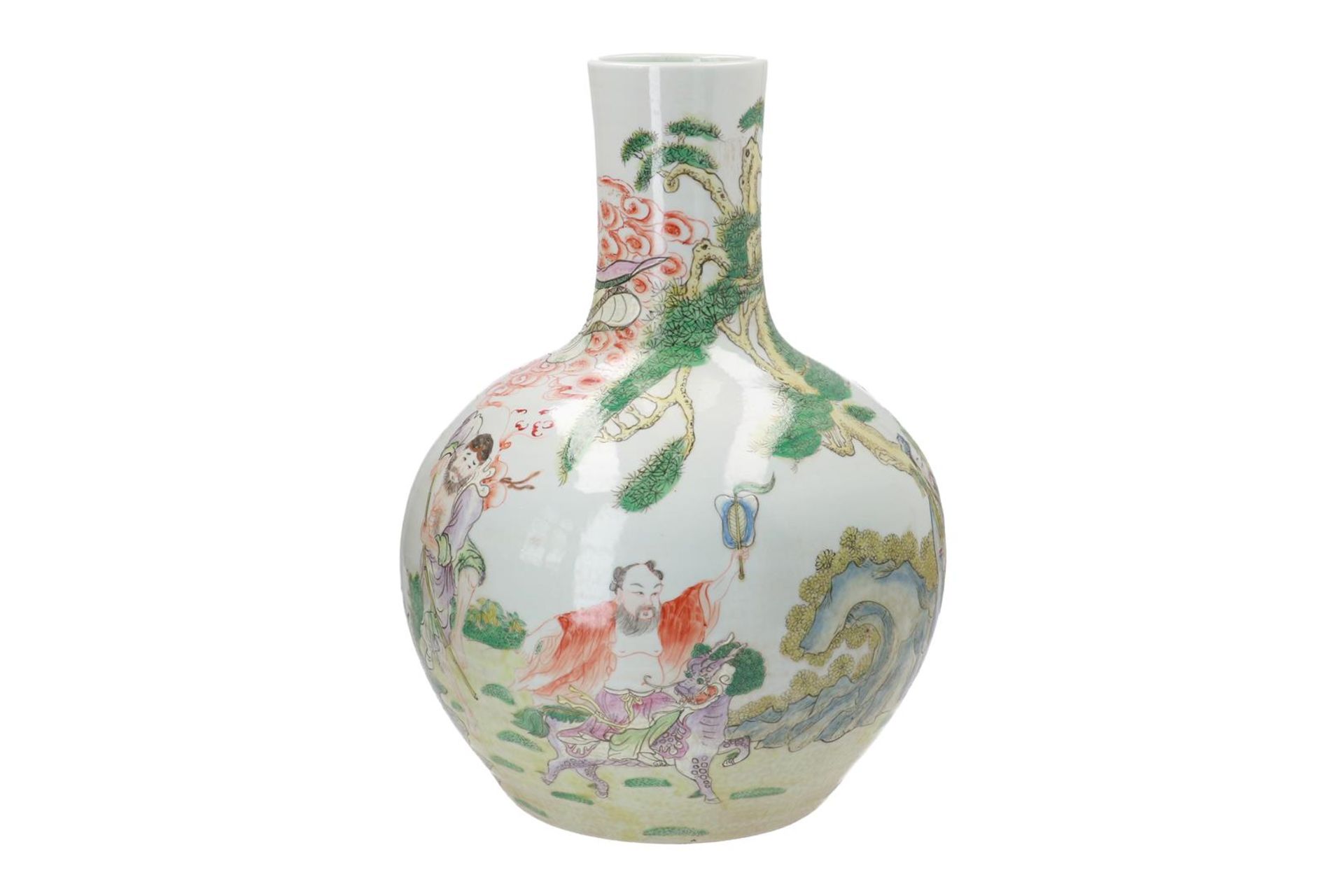 A polychrome porcelain vase, decorated with figures and musicians. Marked with seal mark Kangxi. - Image 3 of 7