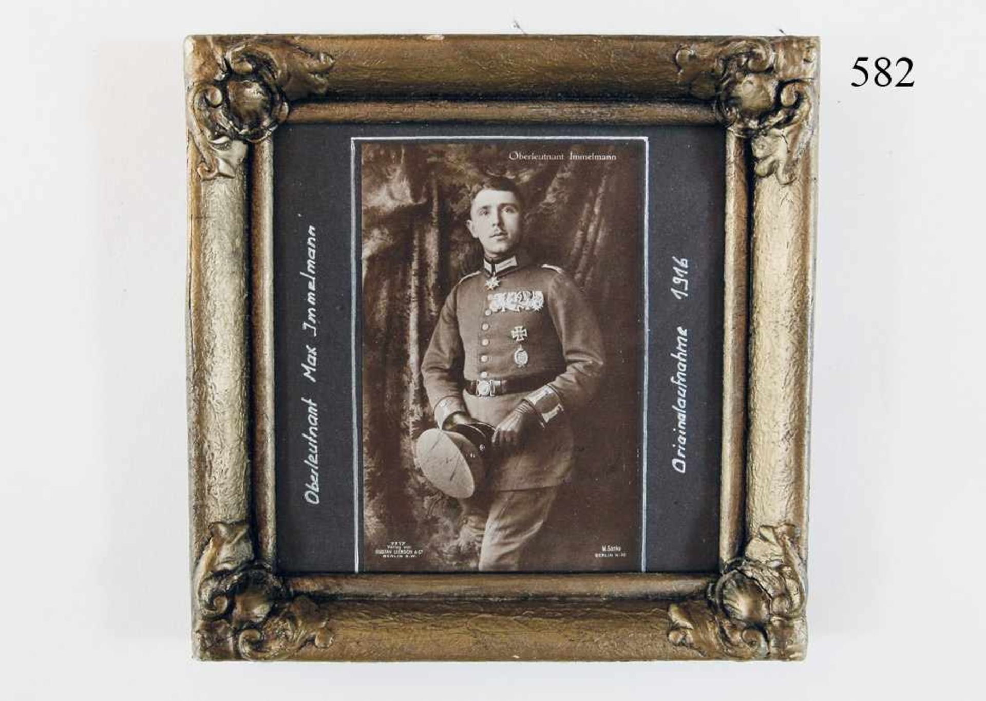 Max Immelmann Original Unterschrift des Pour Le Merite Trägers Als Leutnant auf einer Fotopostkarte.