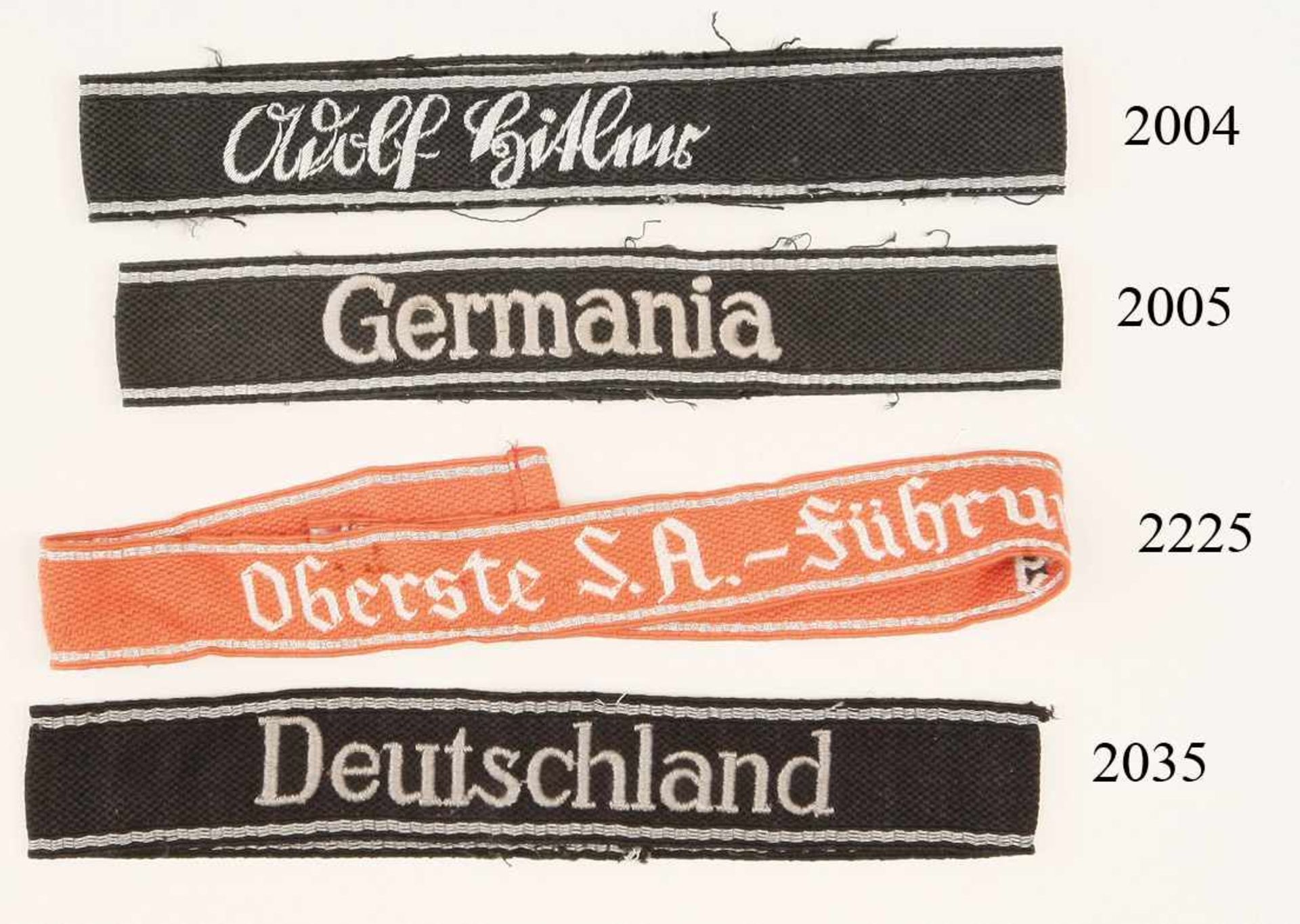 Ärmelband "Deutschland"Grau gestickt. Getragenes Original. Zustand: II