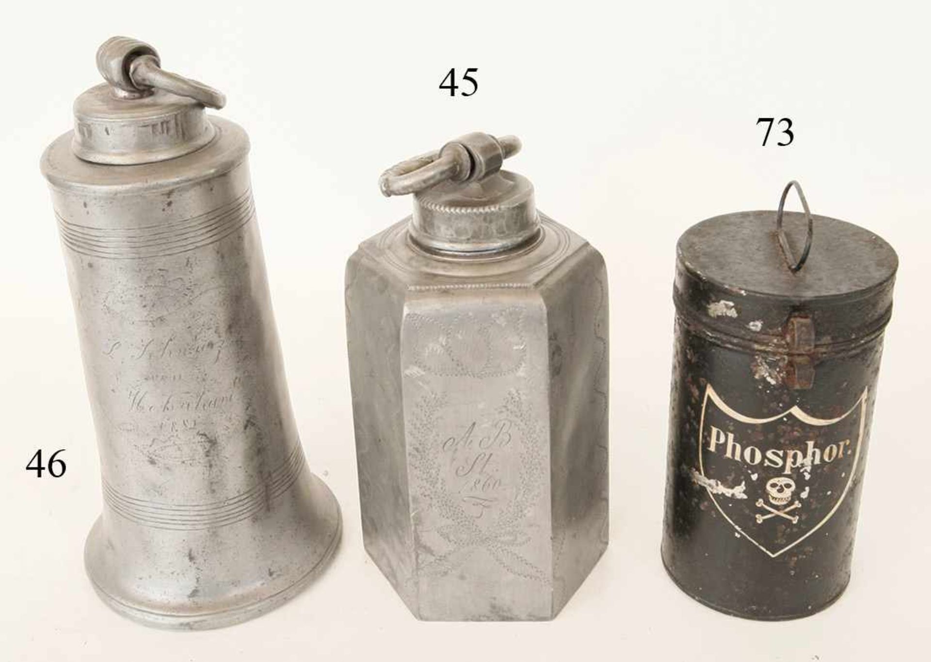 Zinnschraubflasche, dat. 1860Ziergravuren. 28cm. Zustand: II