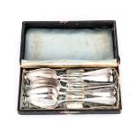 SIX SILVER SPOONS in a fabric-lined box90g (6)