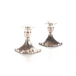 A PAIR OF GEORGE V SILVER CANDLESTICKS, DEAKIN AND FRANCIS, 1914