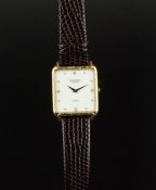 LADIES' RAYMOND WEIL QUARTZ WRISTWATCH, square white dial with dot hour markers, 26mm gold plated