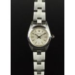 LADIES' ROLEX OYSTER PERPETUAL WHITE DIAL, ORIGINAL BRACELET, AUTOMATIC WRISTWATCH, circular white