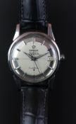 GENTLEMEN'S OMEGA CONSTELLATION, REF 14393, CAL. 561, VINTAGE AUTOMATIC WRISTWATCH, circular