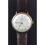 GENTLEMEN'S 9K GOLD UNIVERSAL GENEVE, FANCY COIN EDGE CASE, VINTAGE MANUALLY WOUND WRISTWATCH,