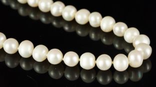 Single row of cultured freshwater pearls, 9-9-2mm cultured freshwater pearls, on a 9ct gold clasp,