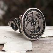 A Georgian silver seal fob, the seal depicts a ship.