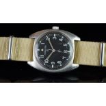 GENTLEMEN'S HAMILTON W10 MILITARY WATCH, CROWS FOOT DIAL, 25022/73, CIRCA 1973, MANUALLY WOUND