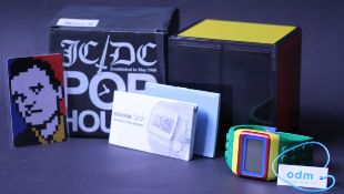 GENTLEMEN'S JC/DC POP HOURS LEGO WATCH, ODM, W/BOX & PAPERWORK PLUS RECEIPT, QUARTZ DIGITAL