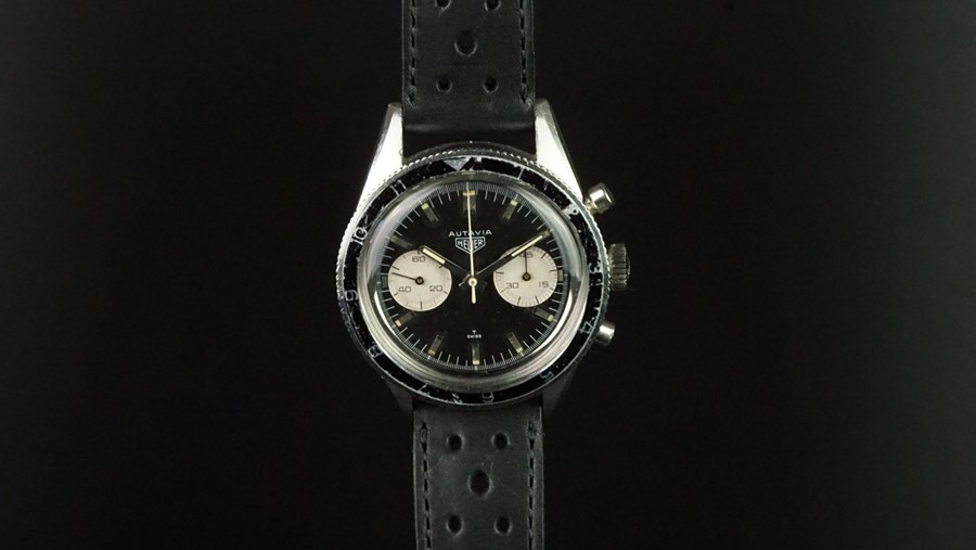 RARE GENTLEMEN'S HEUER AUTAVIA 3RD EDITION CHRONOGRAPH WRISTWATCH CIRCA 1968, circular black twin