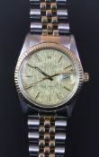 GENTLEMEN'S ROLEX OYSTER PERPETUAL DATEJUST WRISTWATCH REF. 16013, circular linen dial with gold