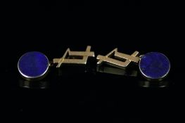 Pair of lapis lazuli chain link cufflinks, in yellow metal with French marks for 18ct gold, gross