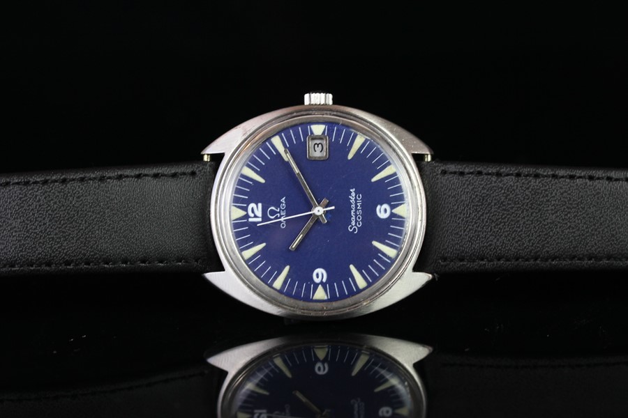 GENTLEMEN'S OMEGA SEAMASTER COSMIC DATE WRISTWATCH, circular blue dial with elongated luminous arrow - Image 2 of 3