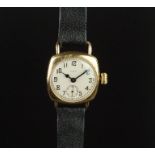 GENTLEMEN'S ELGIN 14K GOLD VINTAGE WRISTWATCH, circular off white dial with Arabic numerals and