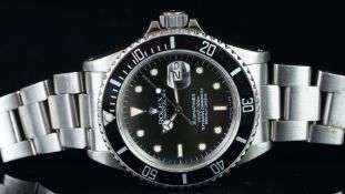 GENTLEMEN'S ROLEX OYSTER PERPETUAL SUBMARINER REFERENCE 16800, circular black dial, applied hour