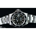 GENTLEMEN'S ROLEX OYSTER PERPETUAL SUBMARINER REFERENCE 16800, circular black dial, applied hour