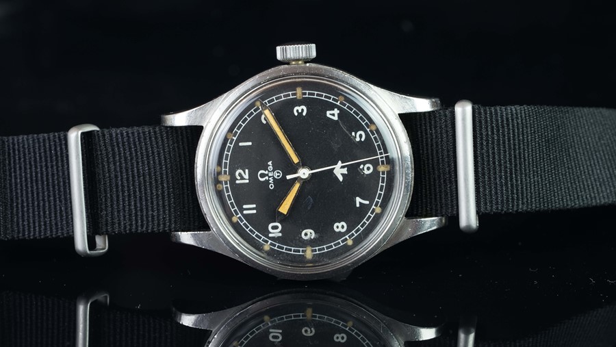 RARE VINTAGE OMEGA MILITARY 'BROAD ARROW' WRISTWATCH, circular black dial, Arabic numerals, outer - Image 2 of 3