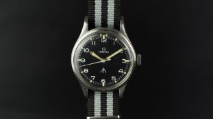 GENTLEMEN'S VINTAGE OMEGA BRITISH MILITARY 'THIN ARROW' WRISTWATCH, circular black M.O.D dial with